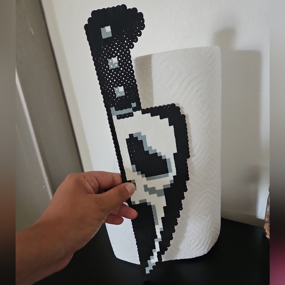 Ghostface Knife Perler Bead Scream Horror Movie Halloween Decoration - Picture 10 of 10